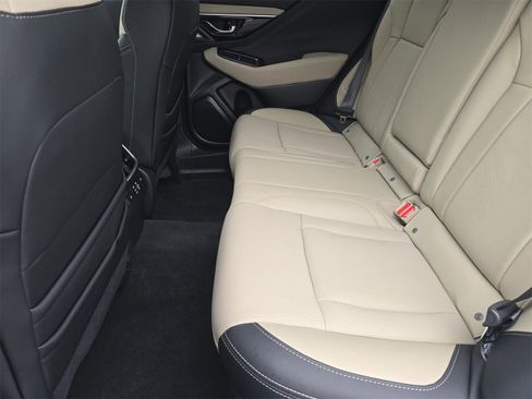 Used 2025 Subaru Outback Limited XT image 13