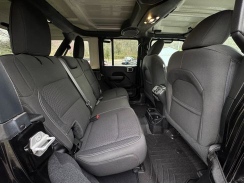 Used 2021 Jeep Wrangler Unlimited Sport image 28