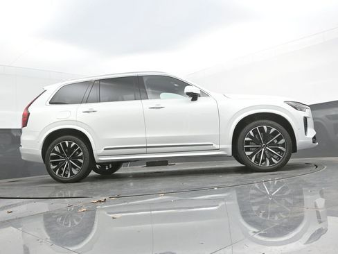 New 2026 Volvo XC90 B6 Plus w/ Protection Package Premier AWD/4WD image 36
