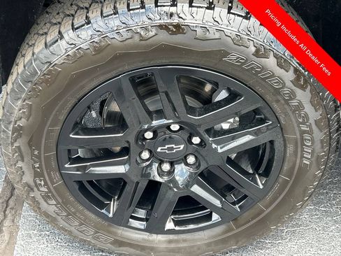 Used 2025 Chevrolet Silverado 1500 LT Trail Boss w/ Convenience Package II AWD/4WD image 26