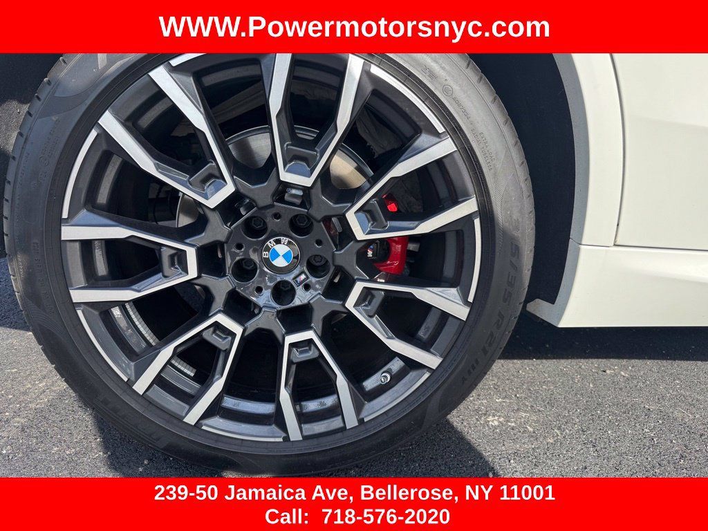 Used 2024 BMW X5 xDrive40i w/ M Sport Package AWD/4WD image 25