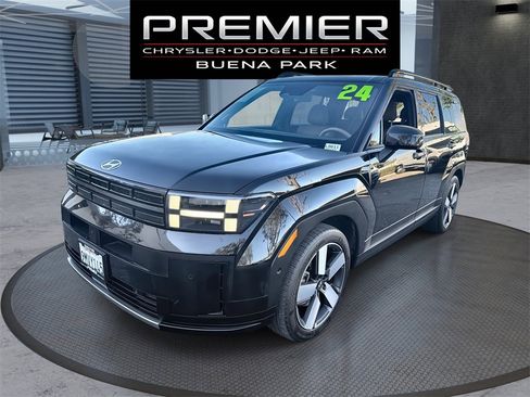 Used 2024 Hyundai Santa Fe Limited image 1