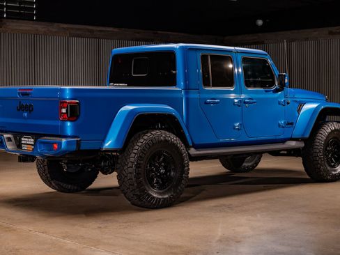 Used 2022 Jeep Gladiator Overland image 10