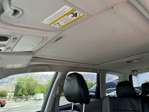 Used 2013 Subaru Forester 2.5X Premium w/ Popular Pkg 2 AWD/4WD image 23