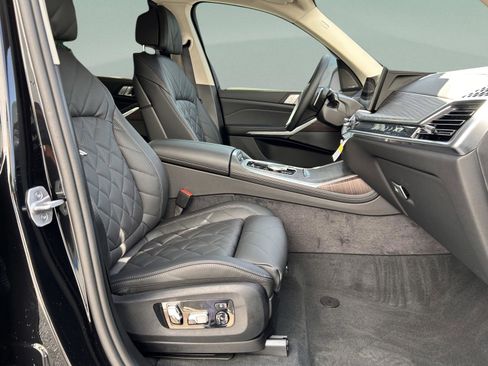 Used 2026 BMW X7 xDrive40i image 26