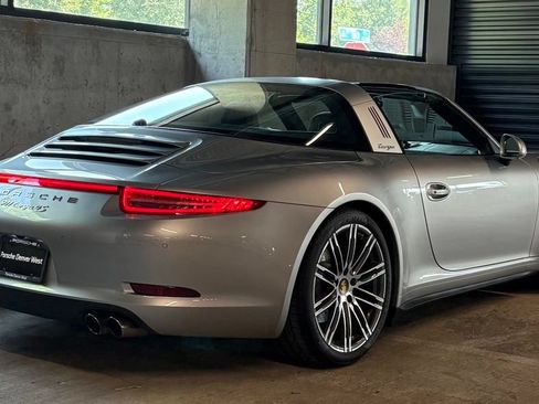 Used 2015 Porsche 911 Targa 4S AWD/4WD image 9