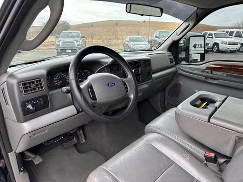 Used 2004 Ford F250 Lariat image 17