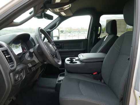 New 2026 RAM 3500 Tradesman AWD/4WD image 16
