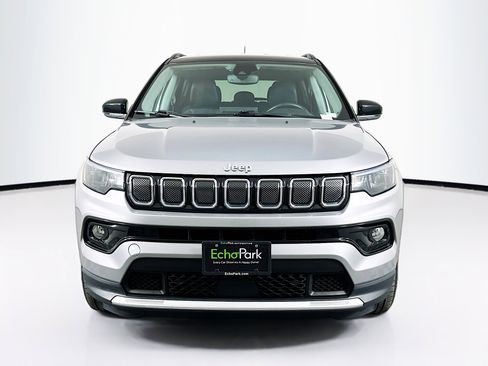 Used 2022 Jeep Compass Limited image 2