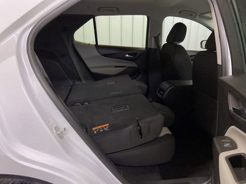 Used 2023 Chevrolet Equinox LT FWD image 16
