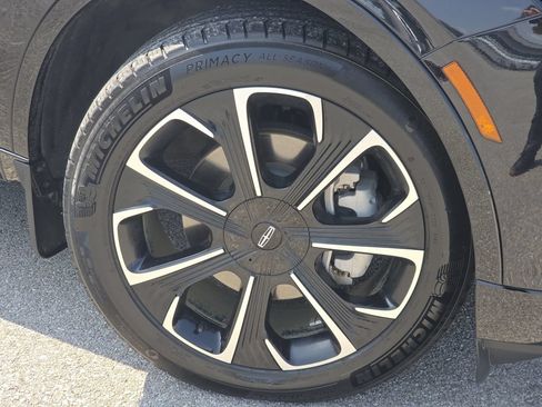 Used 2025 Lincoln Nautilus Reserve AWD/4WD image 7
