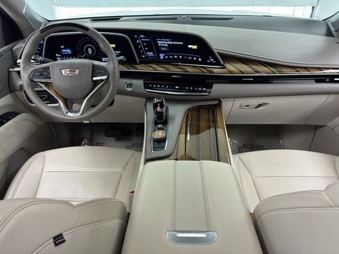 Used 2023 Cadillac Escalade Sport Platinum image 28