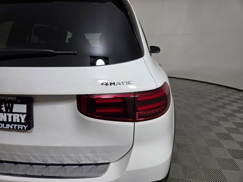 Certified 2025 Mercedes-Benz GLB 250 4MATIC image 8