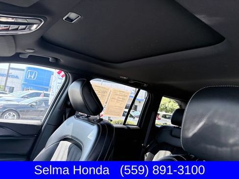 Used 2023 Jeep Grand Cherokee Altitude AWD/4WD image 8