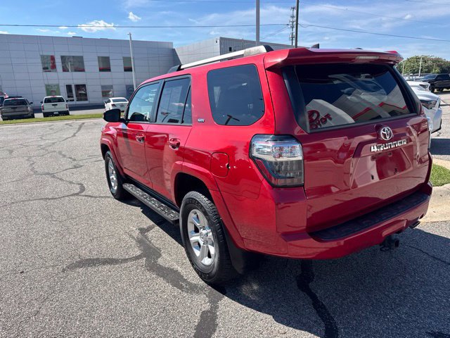 Used 2021 Toyota 4Runner SR5 Premium w/ Moonroof Package AWD/4WD image 9