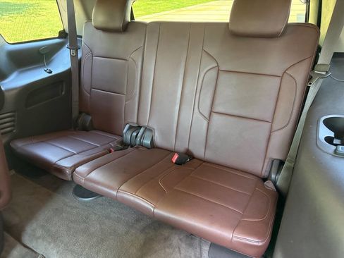 Used 2015 Chevrolet Tahoe LTZ AWD/4WD image 13