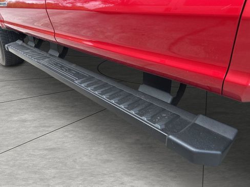 Used 2022 Ford F250 Lariat w/ Black Appearance Package image 33