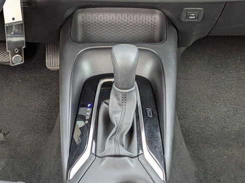 Used 2024 Toyota Corolla LE image 25