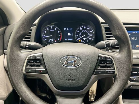 Used 2018 Hyundai Elantra SEL FWD image 27