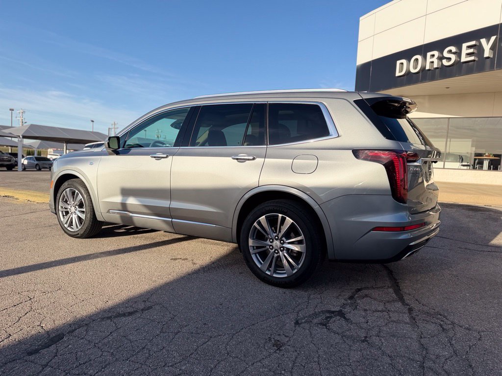 Used 2024 Cadillac XT6 Premium Luxury AWD/4WD image 8