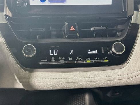 Certified 2025 Toyota Corolla SE FWD image 17