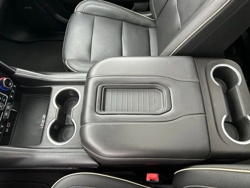 Used 2021 Chevrolet Tahoe Premier w/ Premium Package image 28