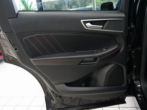 Used 2020 Ford Edge ST-Line w/ Cold Weather Package image 46