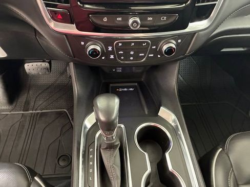 Used 2021 Chevrolet Traverse High Country image 21