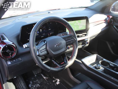 Certified 2025 Chevrolet Equinox RS image 12