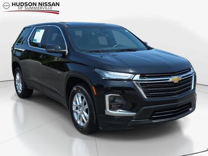 Used 2023 Chevrolet Traverse LS