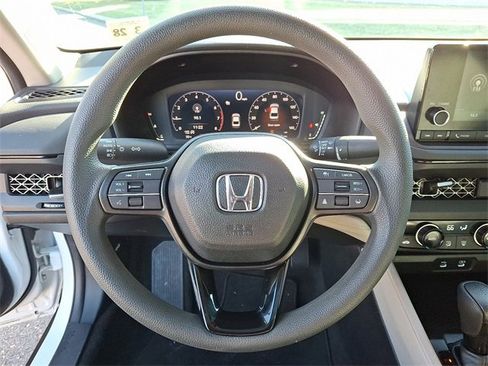 Certified 2023 Honda Accord EX image 17