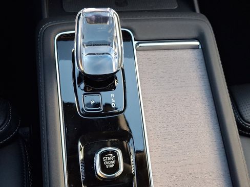 New 2026 Volvo XC90 B6 Ultra w/ Protection Package image 11