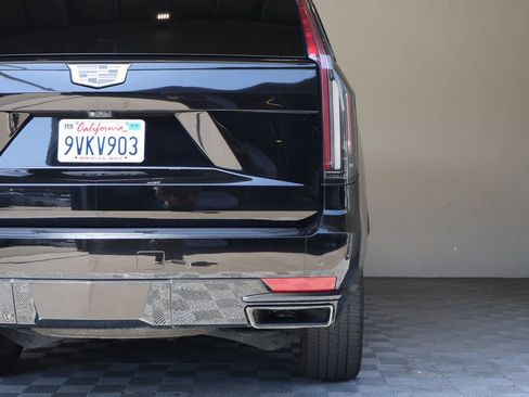 Used 2022 Cadillac Escalade ESV Sport Platinum AWD/4WD image 13