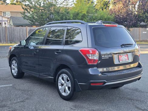 Used 2016 Subaru Forester 2.5i Premium AWD/4WD image 5