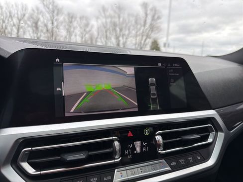 Used 2020 BMW 330i xDrive Sedan w/ Convenience Package image 29