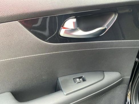 Used 2024 Kia Forte GT-Line FWD image 32