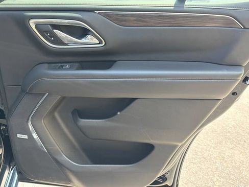 Used 2021 Chevrolet Tahoe LT RWD image 18