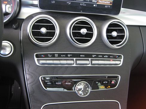 Used 2017 Mercedes-Benz C 300 Sedan image 19