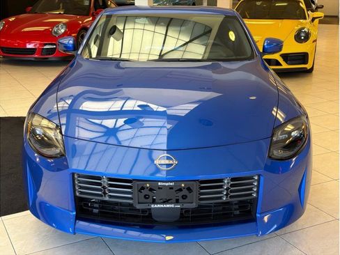 Used 2025 Nissan Z Sport w/ Floor Mat Package RWD image 2