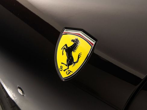 Certified 2024 Ferrari Roma Spider RWD image 31