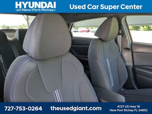Certified 2025 Hyundai Elantra Sport FWD image 6