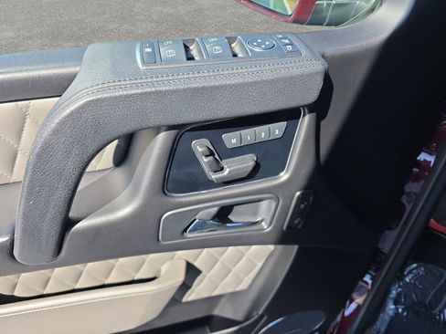 Used 2016 Mercedes-Benz G 63 AMG 4MATIC image 26