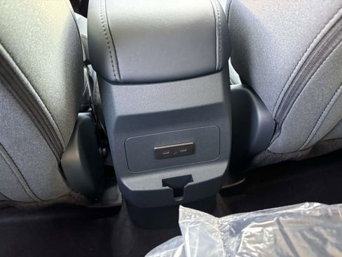 New 2025 Ford Maverick XLT w/ Equipment Group 301A image 32