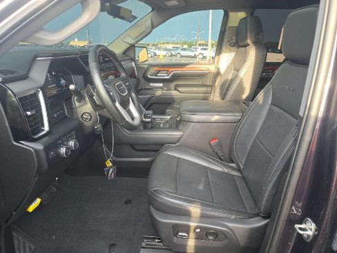 Used 2023 GMC Sierra 1500 Denali w/ Denali Reserve Package AWD/4WD image 4
