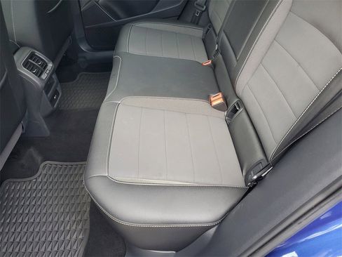 Used 2022 Volkswagen Taos SE image 50