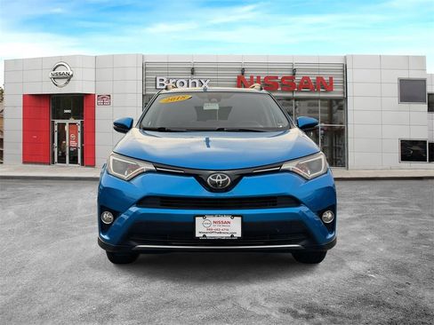 Used 2018 Toyota RAV4 XLE image 2
