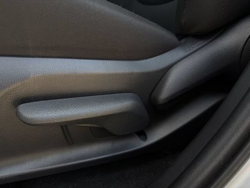 Used 2025 Toyota RAV4 LE AWD/4WD image 23