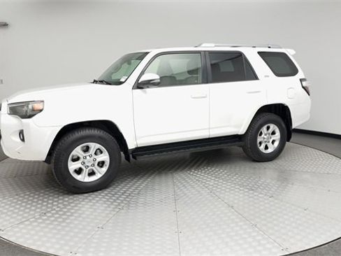 Used 2016 Toyota 4Runner SR5 Premium image 6