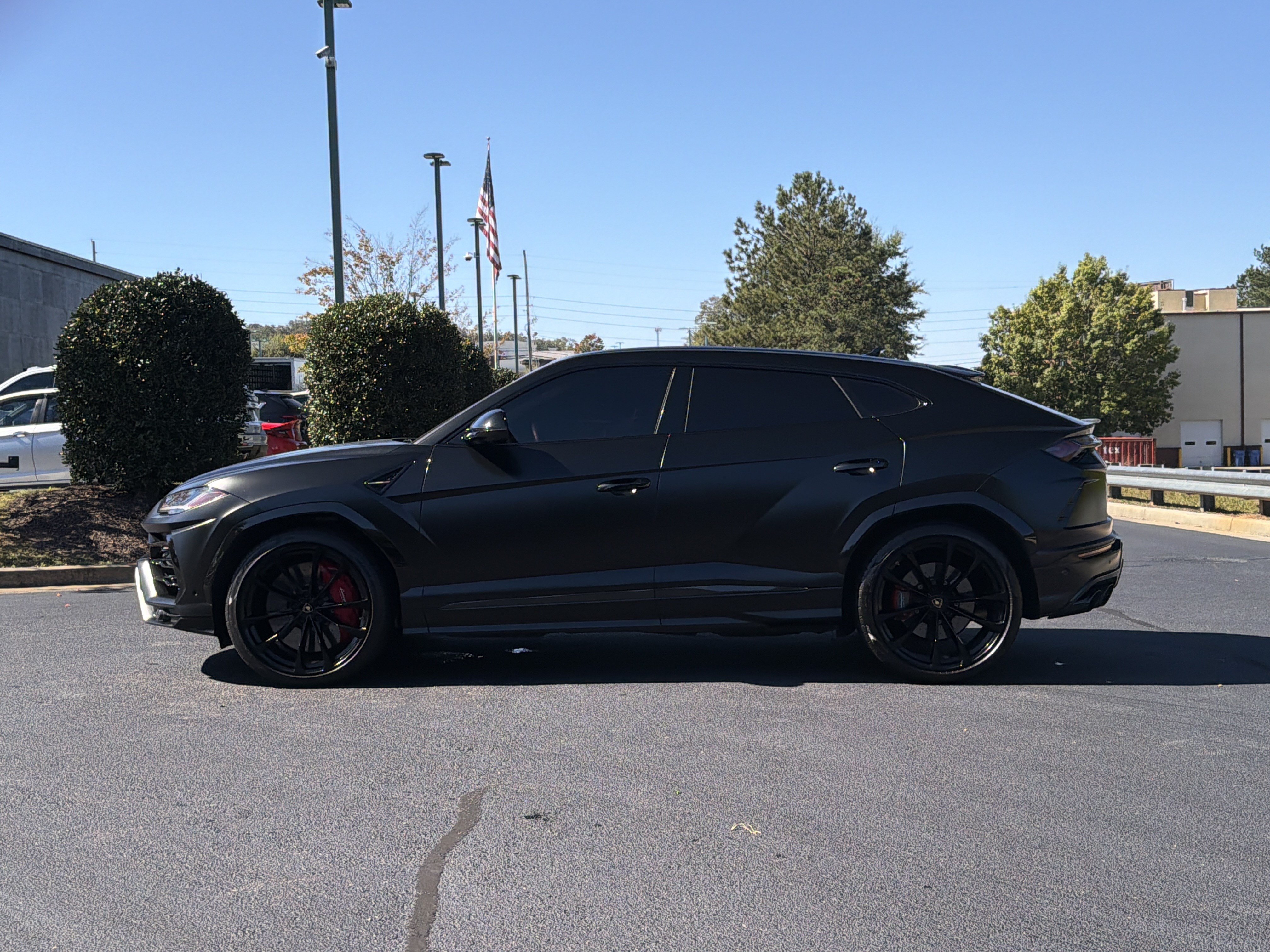 Used 2020 Lamborghini Urus AWD/4WD image 12