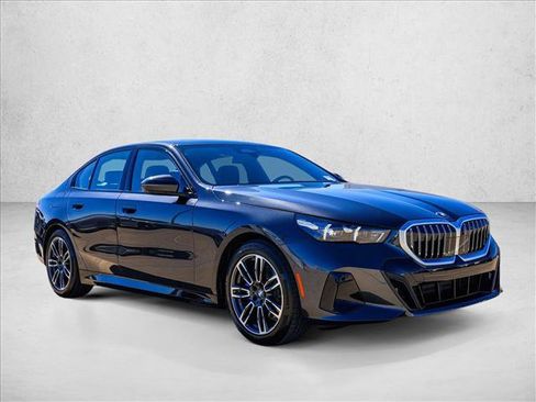 New 2026 BMW 530i xDrive w/ M Sport Package AWD/4WD image 3